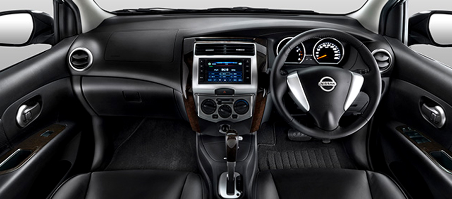 mobil-bekas-Nissan-Grand-Livina-X-Gear-2013